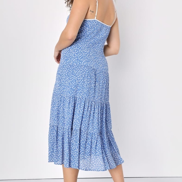 Blue floral flowy dress - Picture 2 of 4